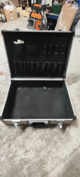 Maletín de herramientas de aluminio