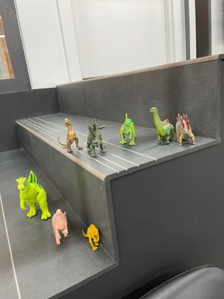 Lote de dinosaurios de juguete