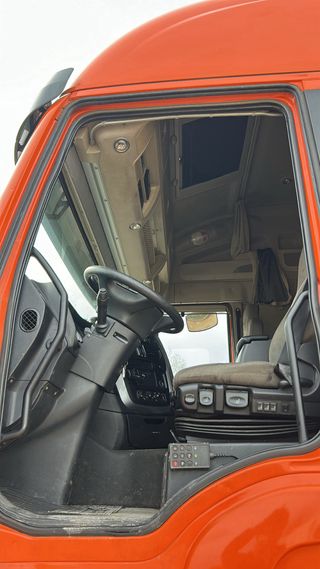 IVECO 460 2015 378.000KM