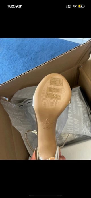 Sandalias tacón Primadonna doradas