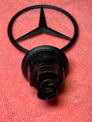 Emblema Mercedes Benz Negro Mate origenal