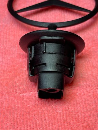 Emblema Mercedes Benz Negro Mate origenal