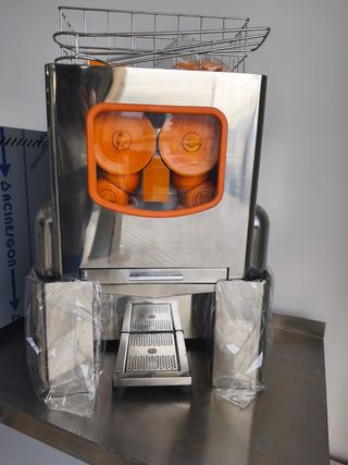 Exprimidor Profesional Automático