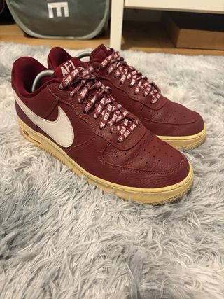 Nike Air Force 1 Talla 44 Roja y Blanca