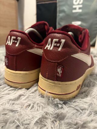 Nike Air Force 1 Talla 44 Roja y Blanca