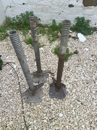 4 Patas de andamio reguladoras