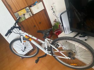 Bicicleta Rockrider 5.0 Blanca
