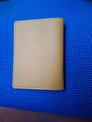 Funda Pasaporte y Cartera de Viaje Beige