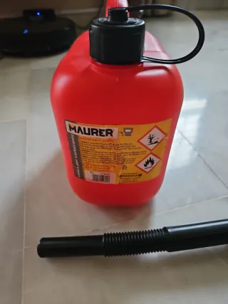 Bidón Gasolina Rojo con Embudo 5 L