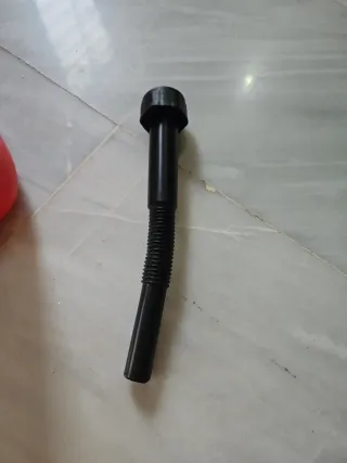 Bidón Gasolina Rojo con Embudo 5 L