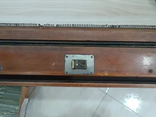 Tejedora antigua de madera