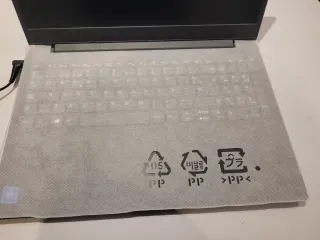 Ordenador Lenovo V15 - IGL Gris