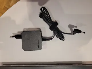 Ordenador Lenovo V15 - IGL Gris