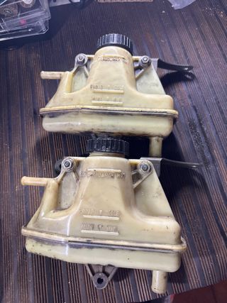 Depósito líquido dirección Peugeot 205