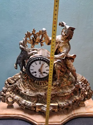 Reloj de sobremesa antiguo