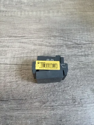 Vimar Idea Interruptor Doble 1P