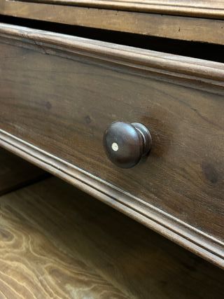 Armario antiguo de nogal