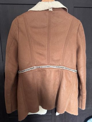 Abrigo forro polar beige/marrón