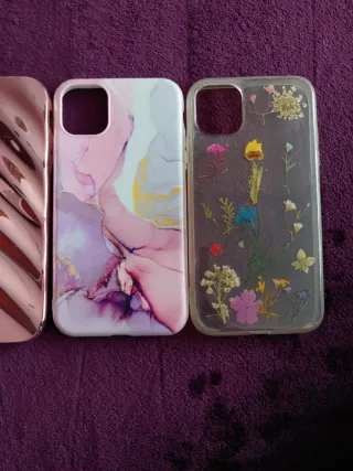 Lote 8 Fundas iPhone 11/XR Bershka y otras marcas.