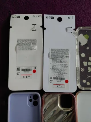 Lote 8 Fundas iPhone 11/XR Bershka y otras marcas.