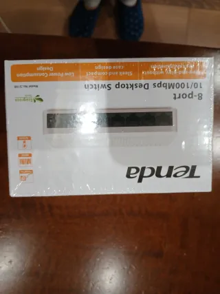 Switch Desktop Tenda S108 8 Porte porte Fast Ether