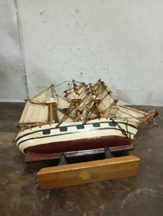 LIQUIDACIÓN Maqueta Barco Madera