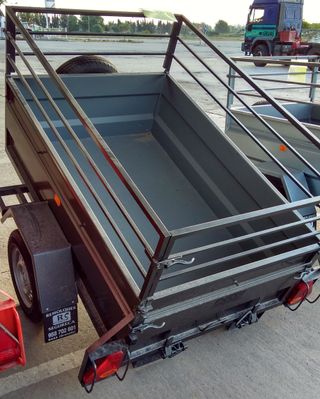 Remolque basculante para coche