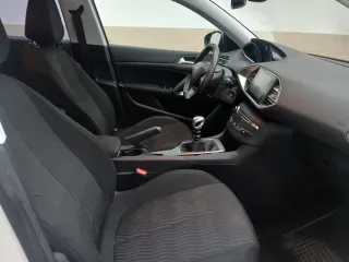 Peugeot 308 2015
