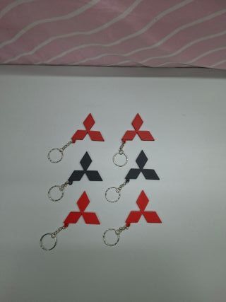 Porta-chaves Mitsubishi (2 pretos, 3 vermelhos)