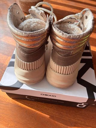 Botines Chika10 Marrones y Dorados Talla 37