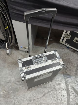 Controladora DJ Pioneer DDJ-SR2