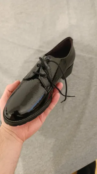 Zapatos Pitillos charol mujer negros