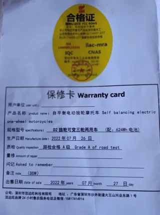 Triciclo Eléctrico con Asiento y Marcha Atrás