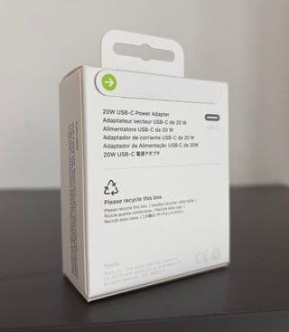 NUOVO Apple Caricatore 20W Originale 2026