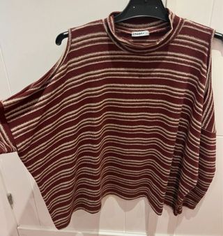 Top hombros descubiertos. Noon. Talla XS