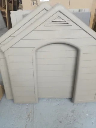 Caseta para perro gris y blanca