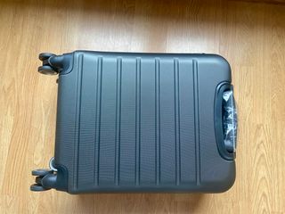 Maleta Cabina SKPAT Gris Oscuro Nueva