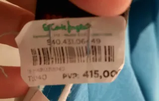 Traje de flamenca azul con volantes