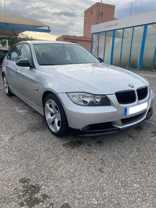 BMW 318D e90