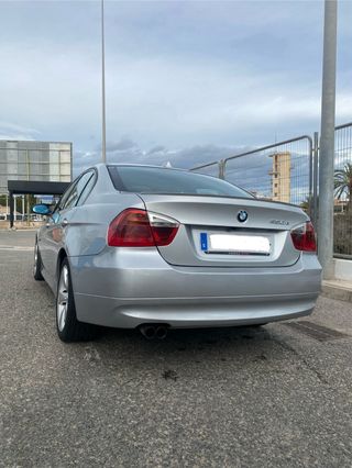 BMW 318D e90
