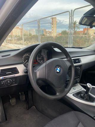 BMW 318D e90