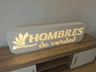 Logo empresa personalizado con iluminación