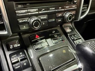 Porsche CAYENNE GTS 441cv Sport Chrono