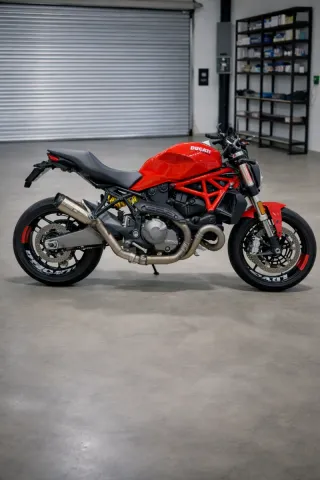 Ducati Monster Roja Impecable