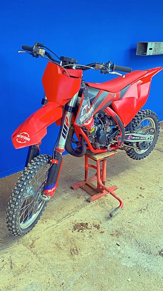 GasGas MC 85 2024 – Motocross infantil -