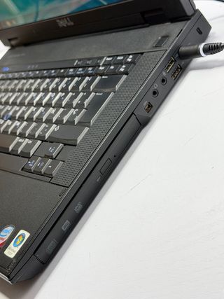 Dell Latitude E5500 Core 2 Duo / 2Gb / 64Gb
