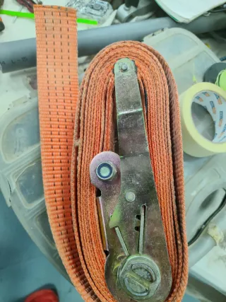 Cincha de sujeción con trinquete