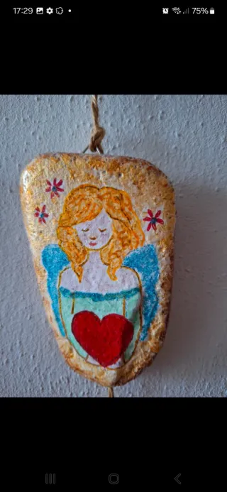 Angioletti dipinti su terracotta