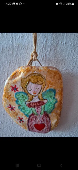 Angioletti dipinti su terracotta