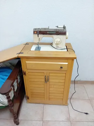 Máquina de coser Singer 270 Bobbin Magica